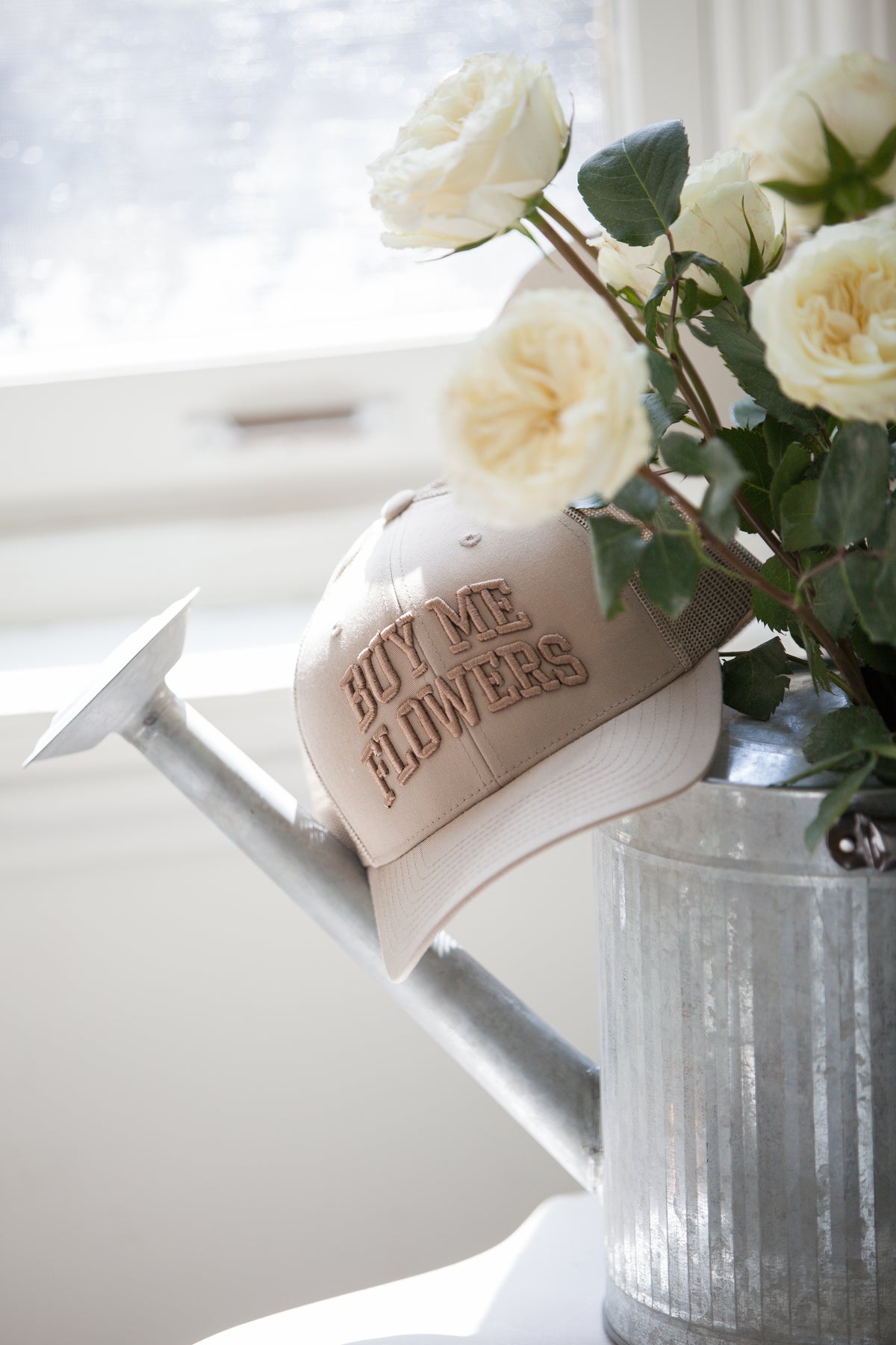 Buy Me Flowers - Snap Back