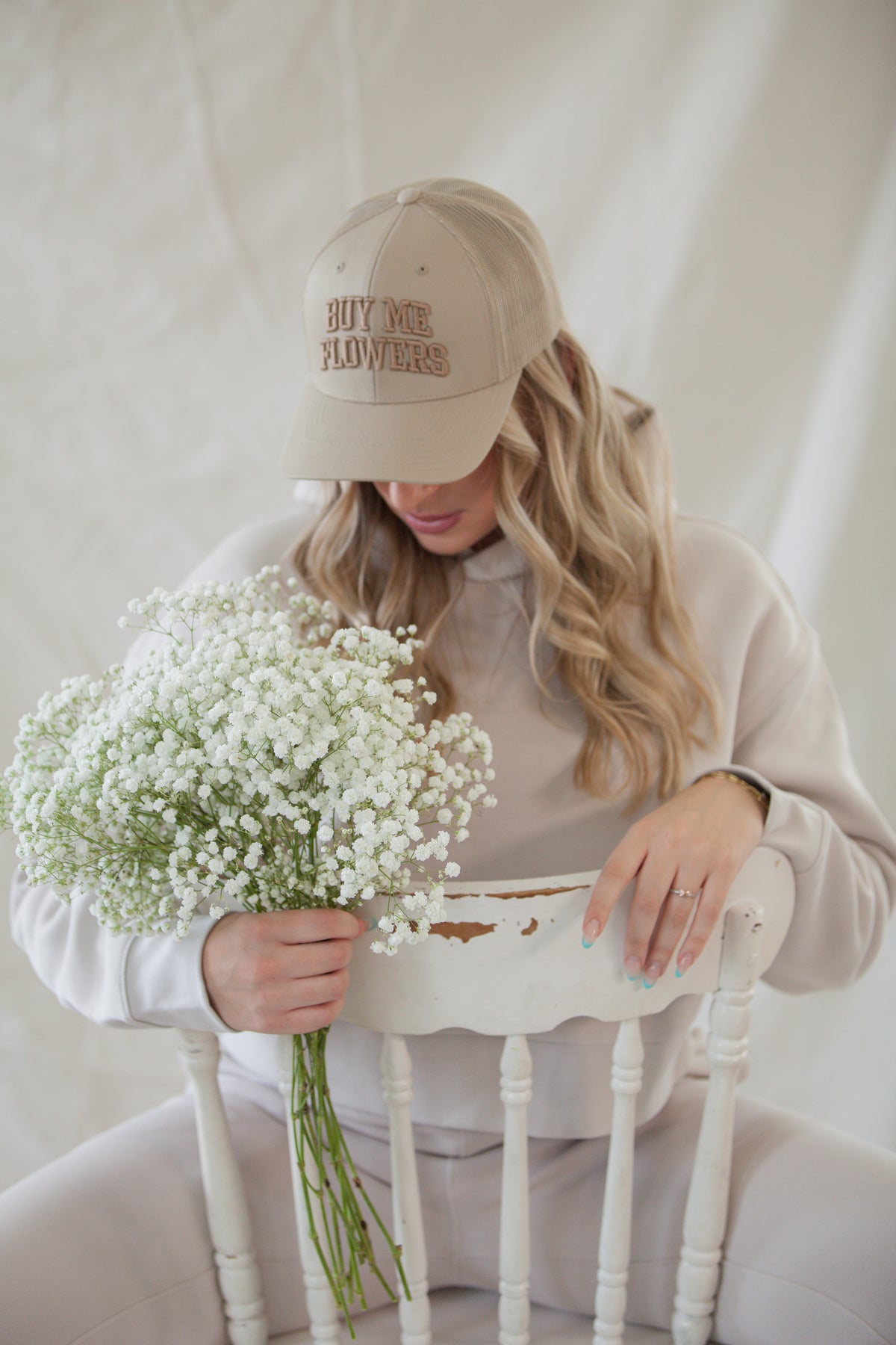 Buy Me Flowers - Snap Back